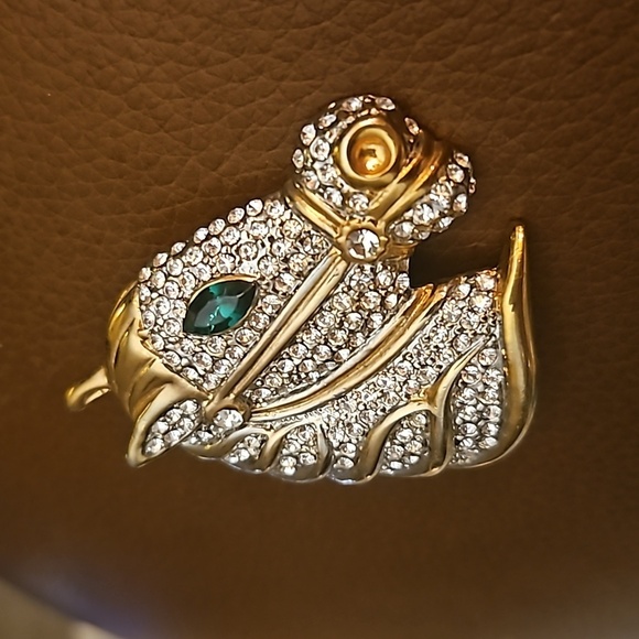 Vintage Rhinestone Horse Head Castlecore Brooch - Picture 3 of 5